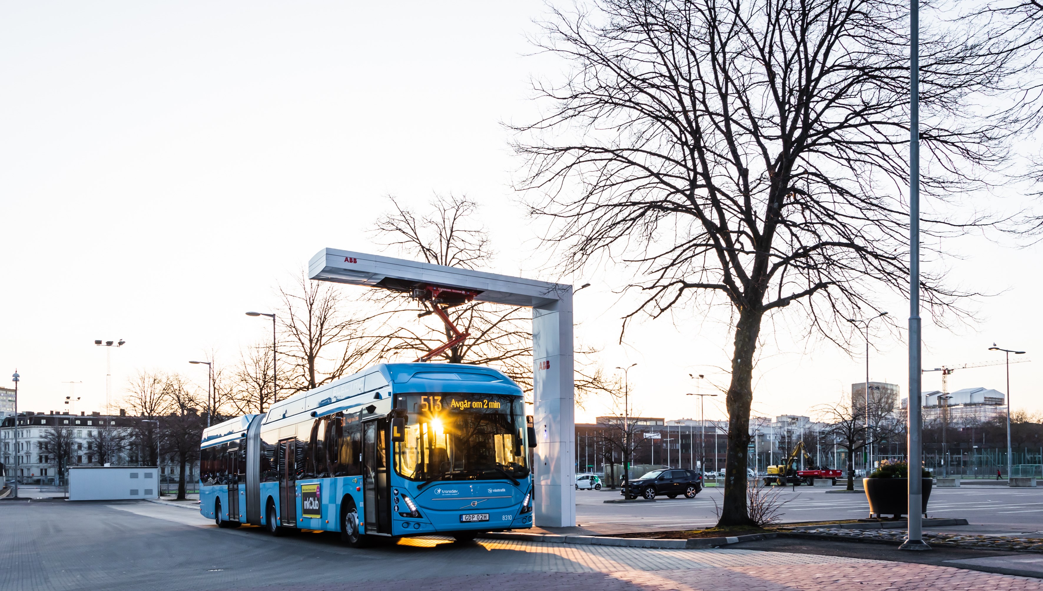 Elbuss laddas på Heden i Göteborg